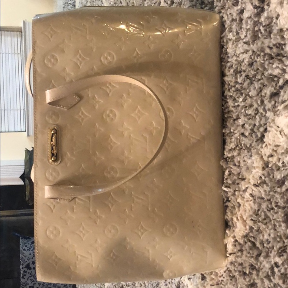 Authentic Louis Vuitton Vernis
